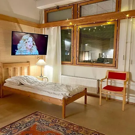 Juuri Remontoitu Kodikas Asunto Anttolan Satamassa * Anttola